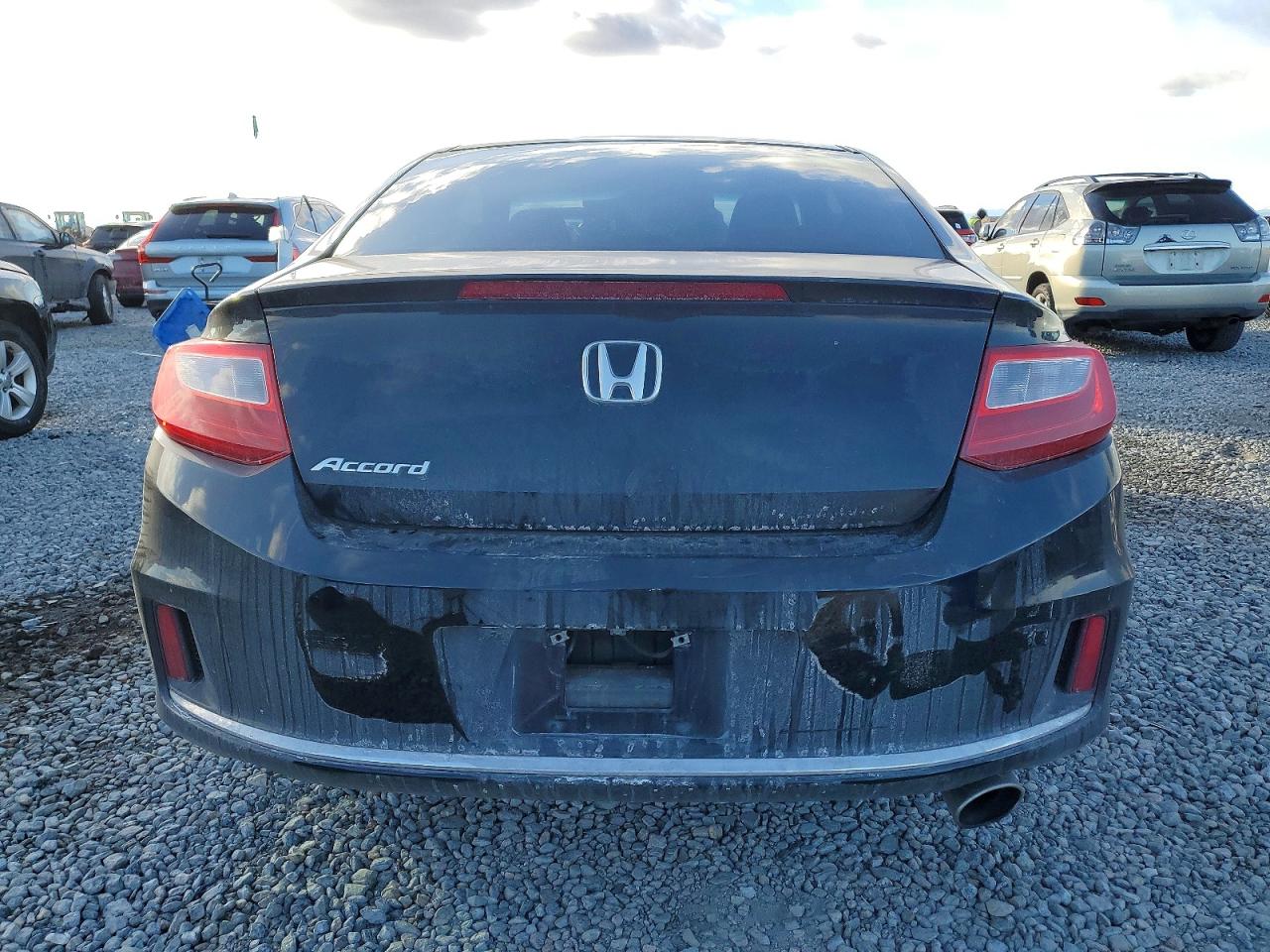 2015 HONDA ACCORD LX-S photo 16
