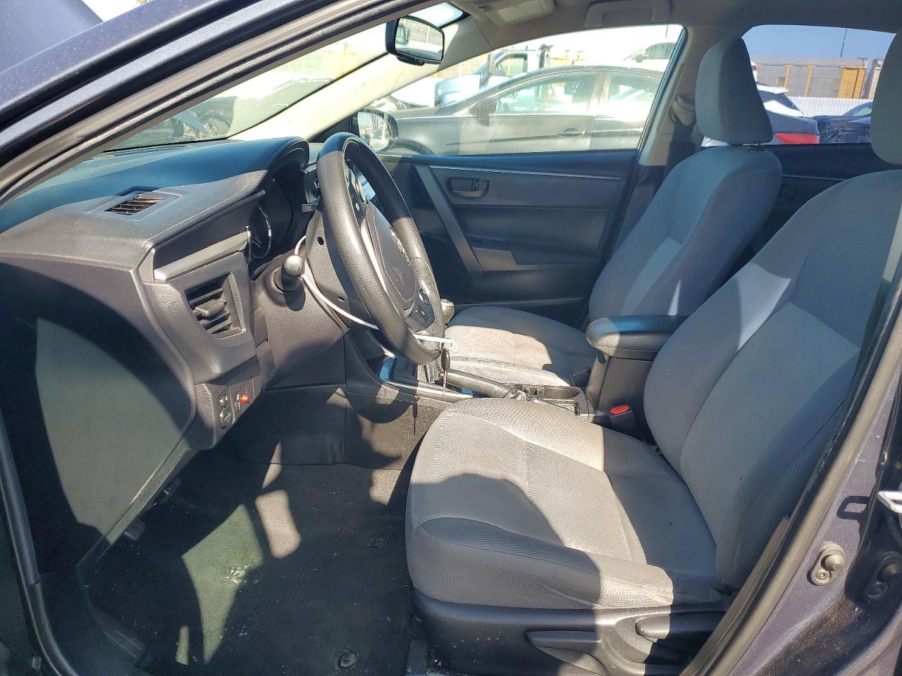 2015 TOYOTA COROLLA L photo 7
