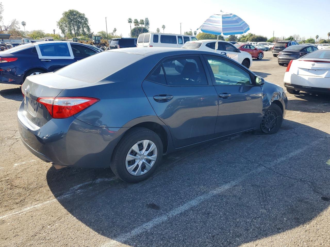 2015 TOYOTA COROLLA L photo 3
