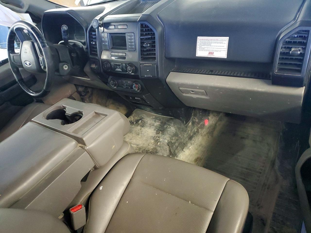 2017 FORD F150 photo 22