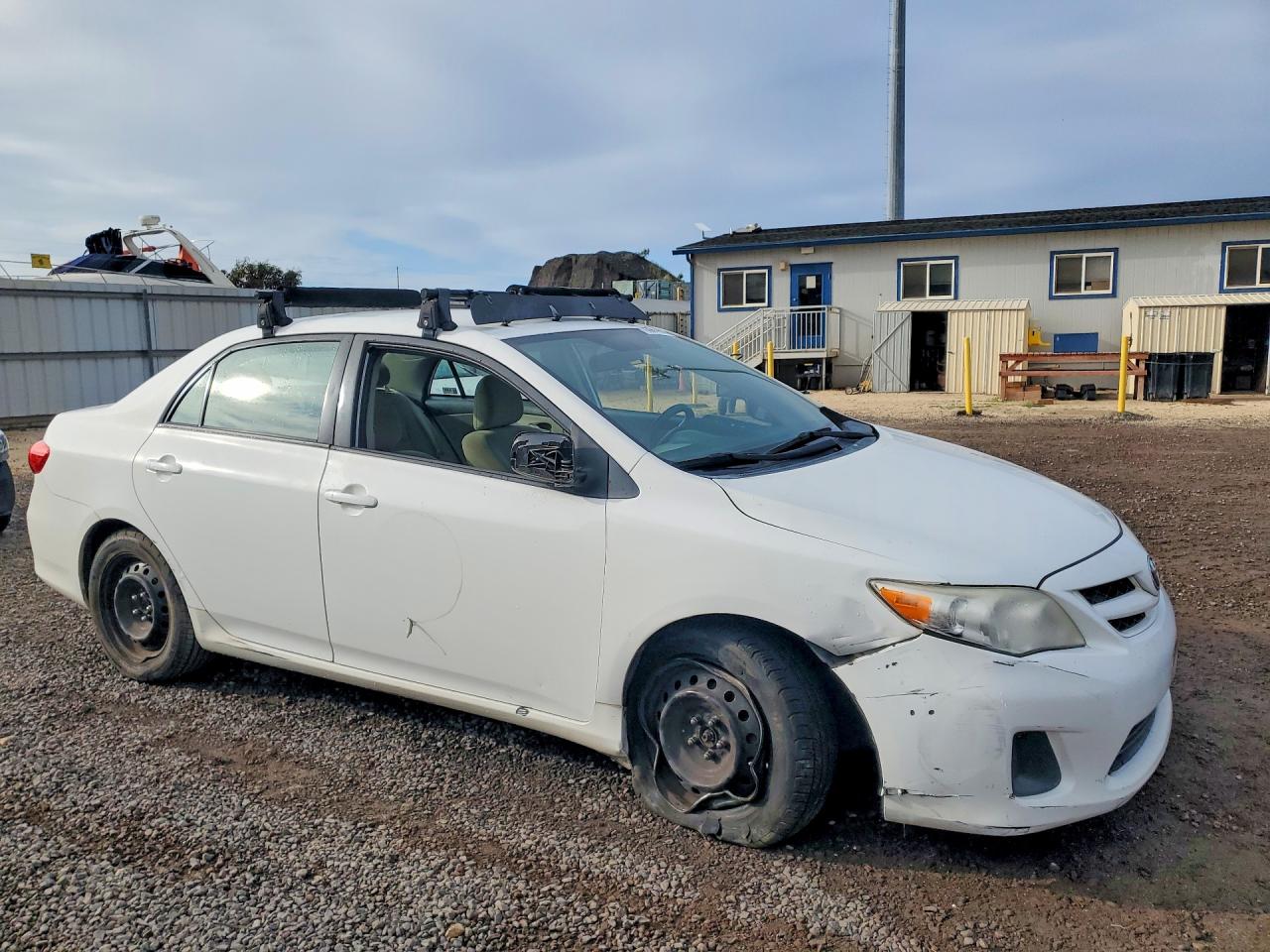 2012 TOYOTA COROLLA photo 7