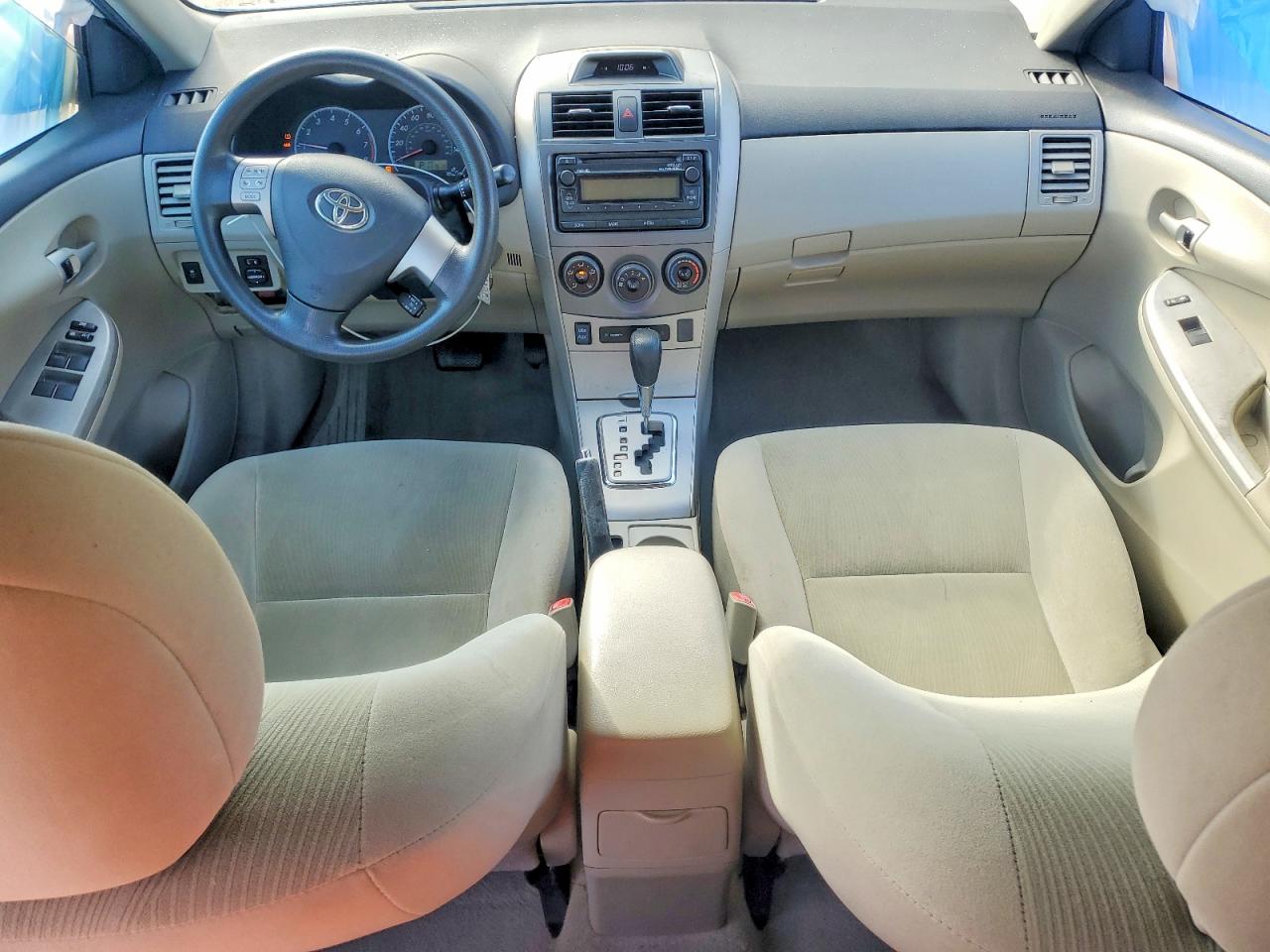 2012 TOYOTA COROLLA photo 15
