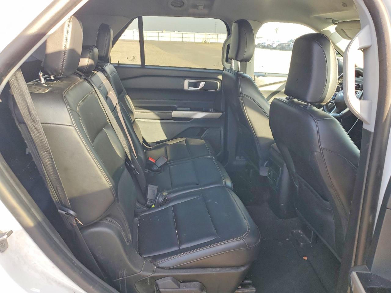 2023 FORD EXPLORER XLT photo 11