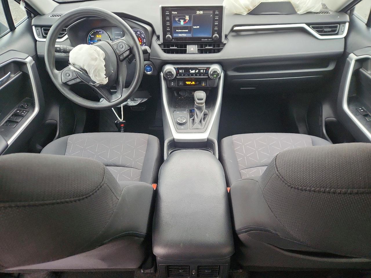 2019 TOYOTA RAV4 XLE photo 8