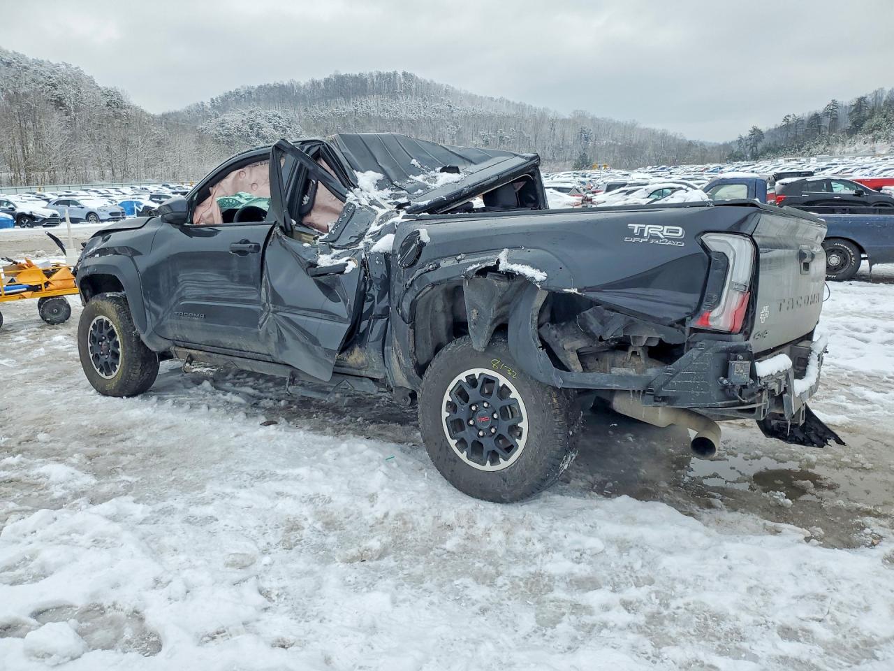 2025 TOYOTA TACOMA photo 2