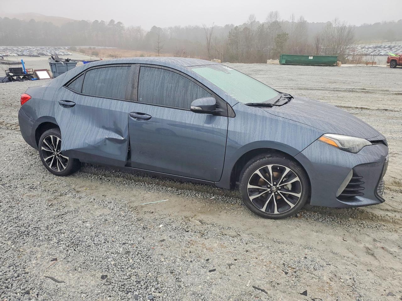 2017 TOYOTA COROLLA L photo 4