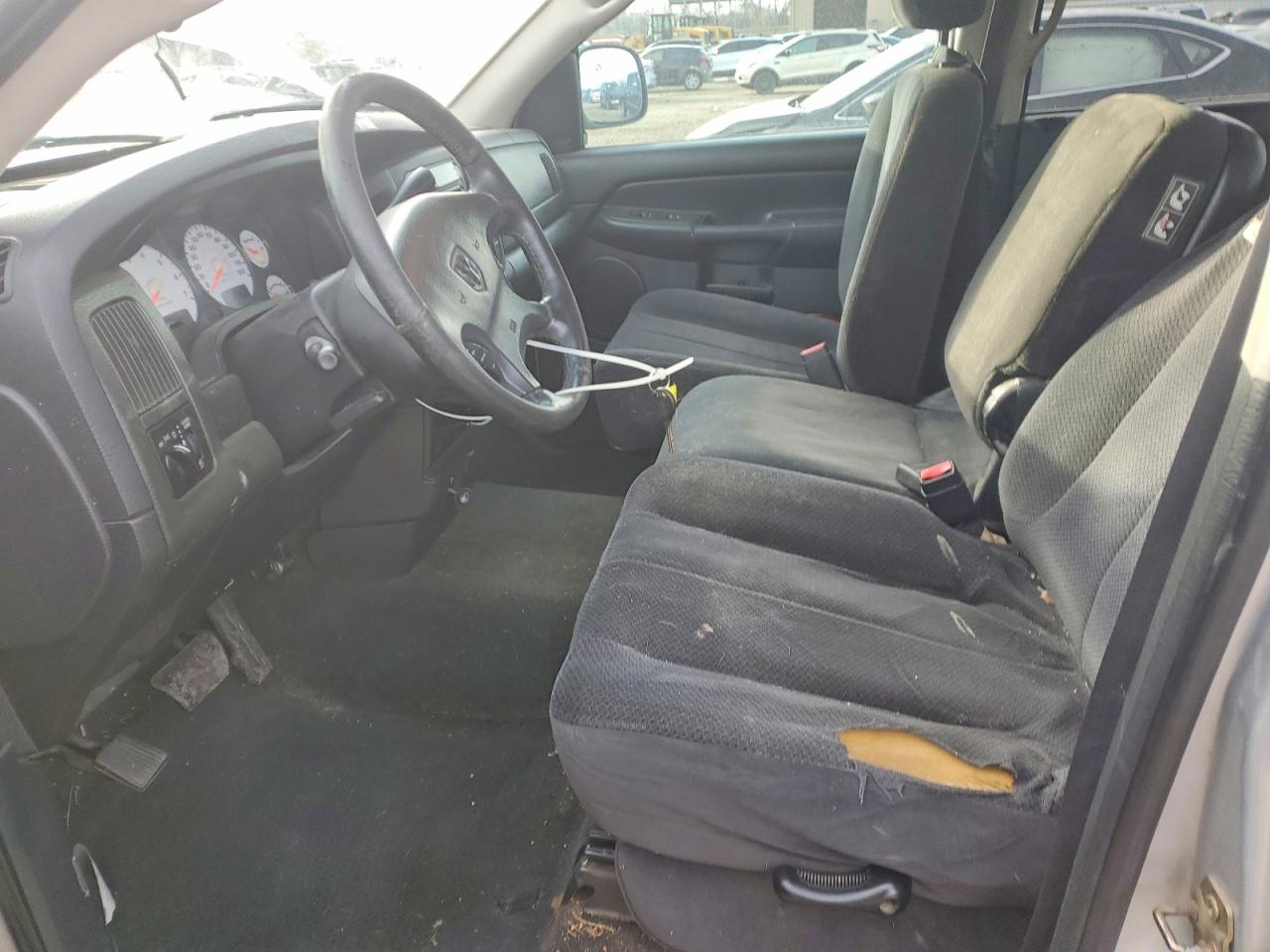 2002 DODGE RAM 1500 photo 7
