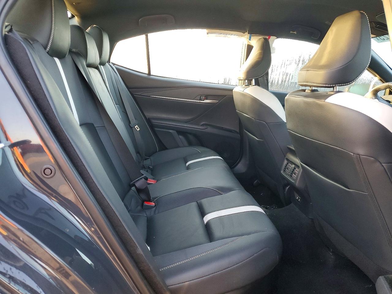 2025 TOYOTA CAMRY XSE photo 10