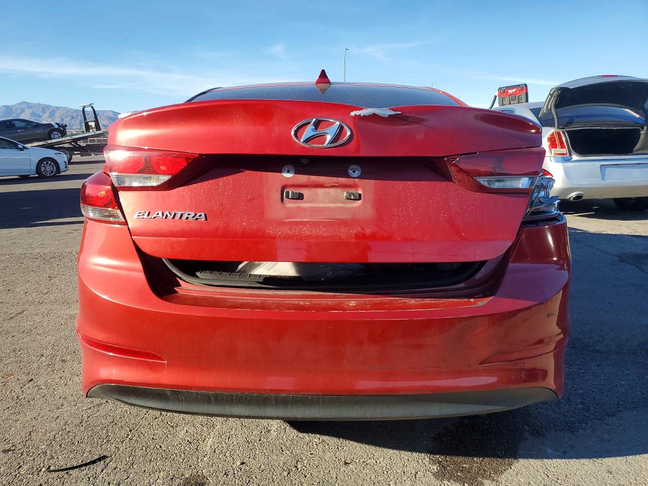 2018 HYUNDAI ELANTRA SEL photo 11
