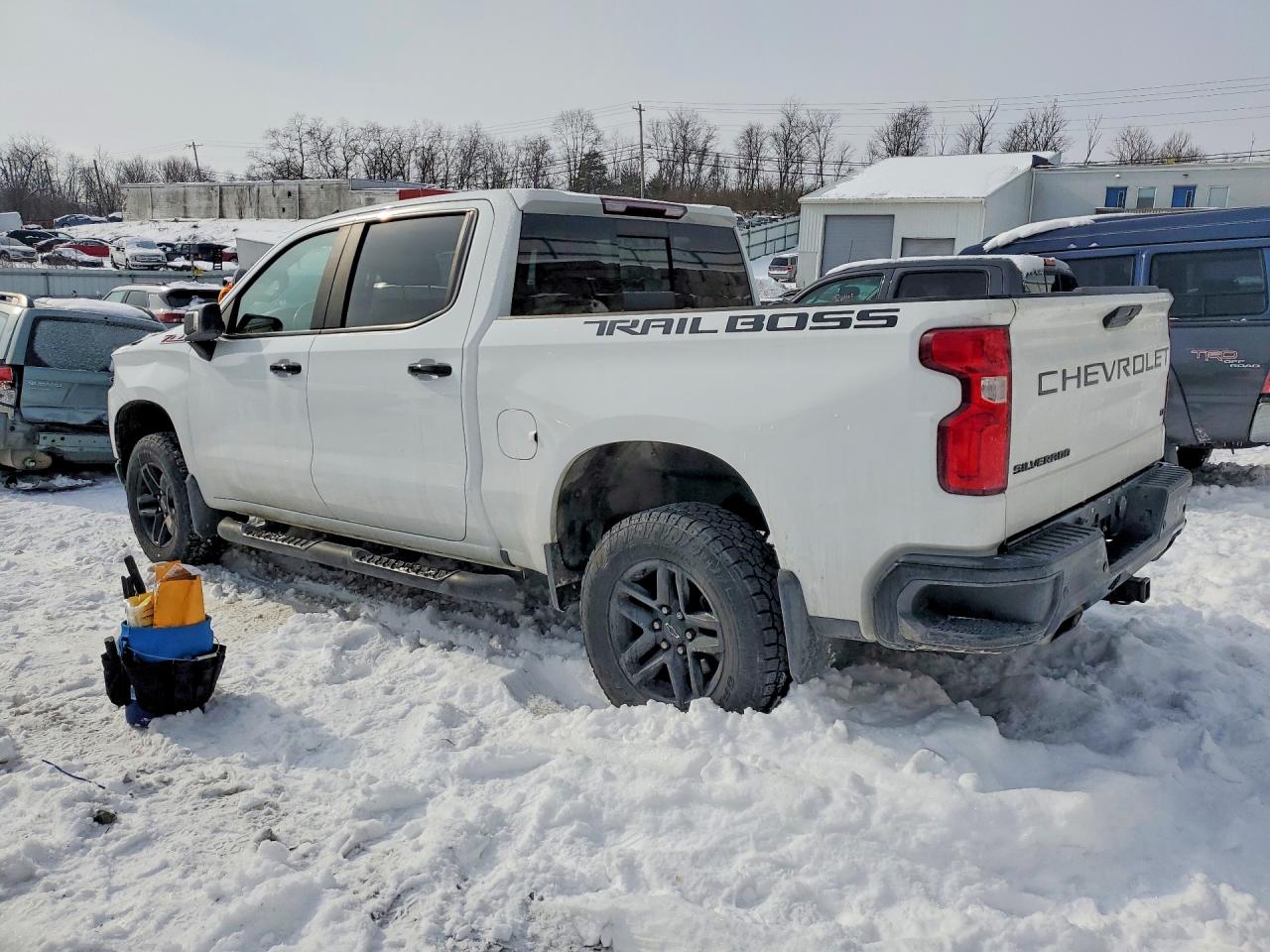 2020 CHEVROLET SILVERADO K1500 LT TRAIL BOSS photo 2