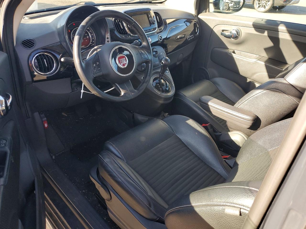 2018 FIAT 500 POP photo 22