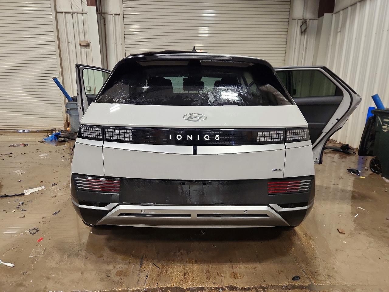 2023 HYUNDAI IONIQ 5 SE photo 11