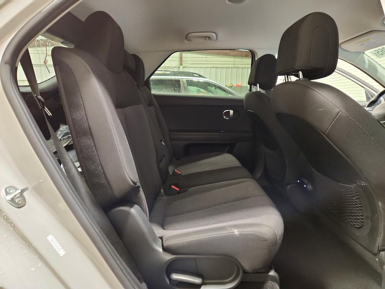 2023 HYUNDAI IONIQ 5 SE photo 21