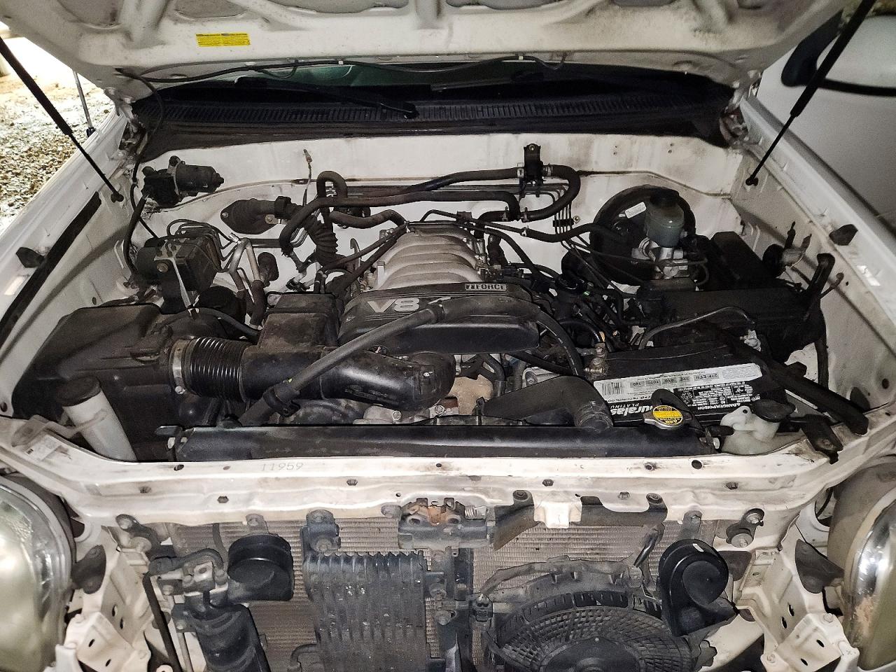 2003 TOYOTA SEQUOIA SR5 photo 34