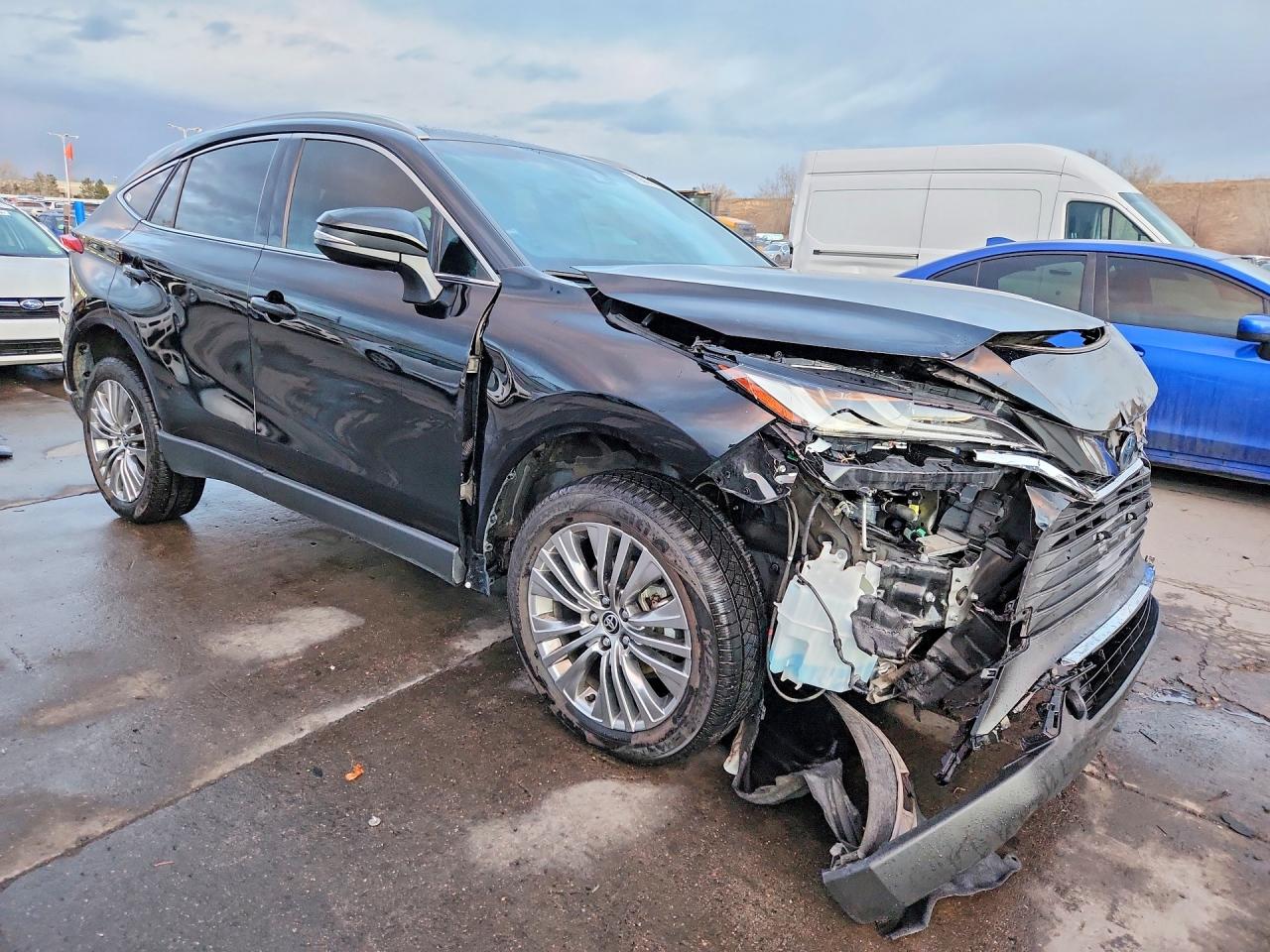 2022 TOYOTA VENZA XLE photo 7