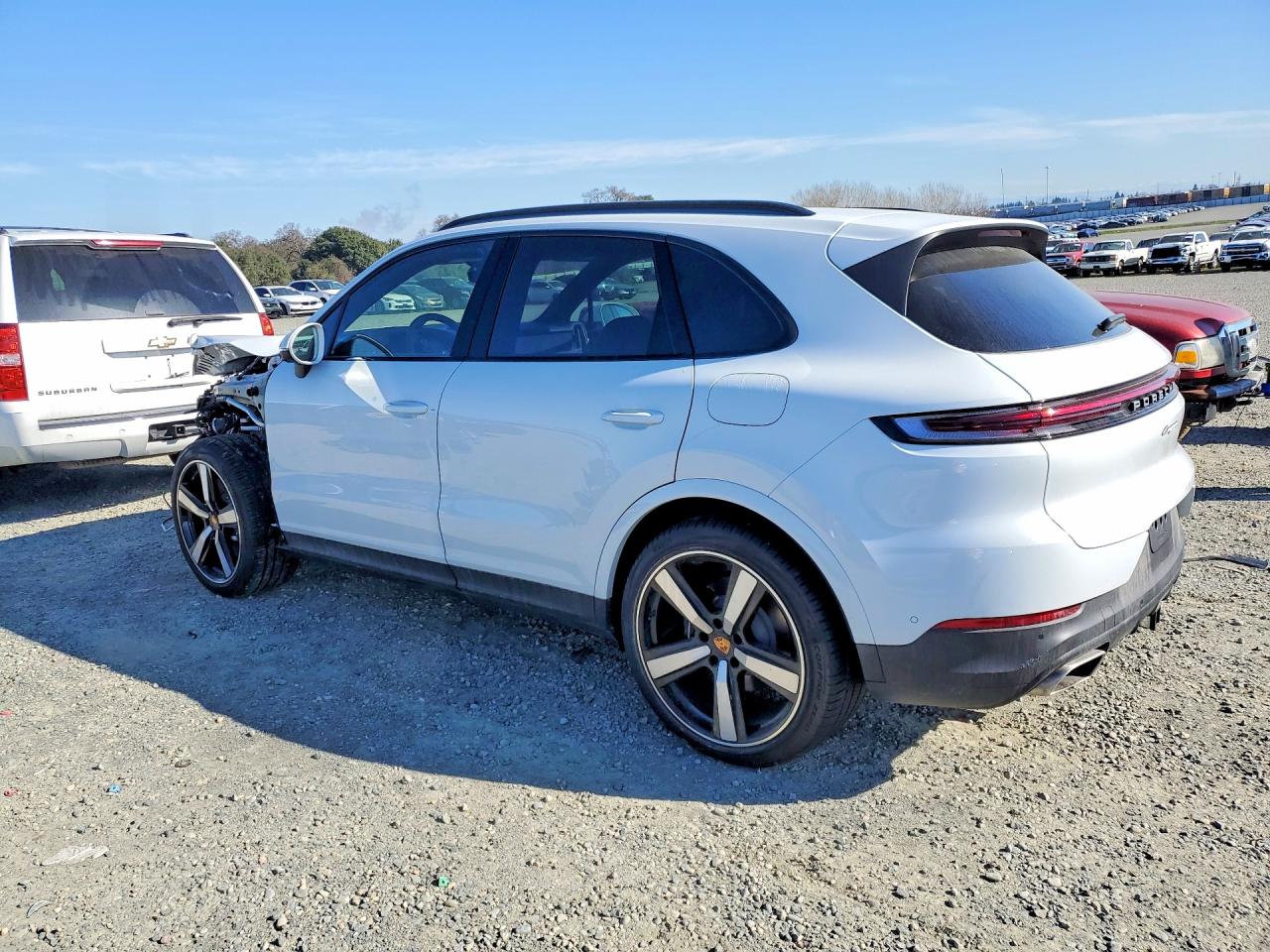 2025 PORSCHE CAYENNE E-HYBRID photo 3