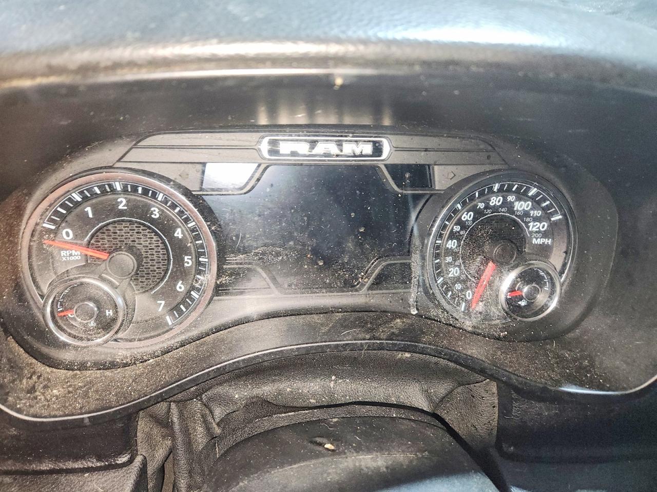 2019 RAM 1500 photo 9