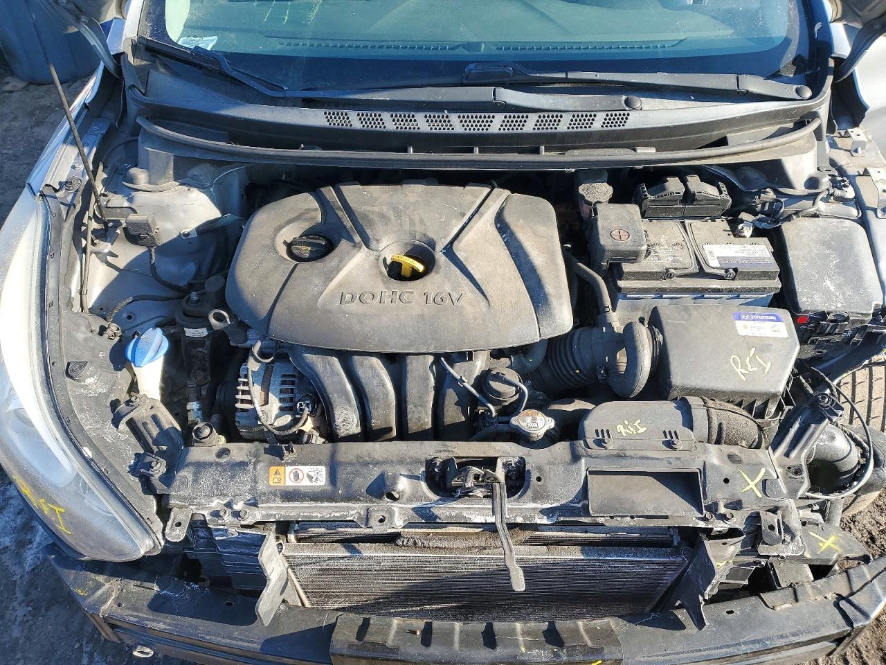2015 HYUNDAI ELANTRA SE photo 31