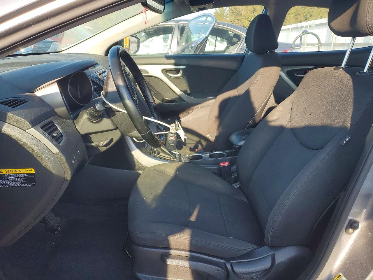 2015 HYUNDAI ELANTRA SE photo 19