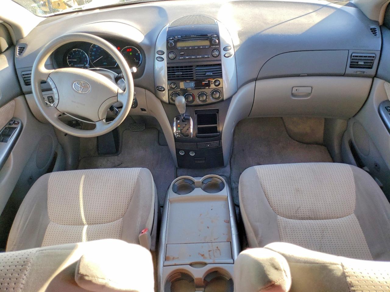 2008 TOYOTA SIENNA CE photo 15
