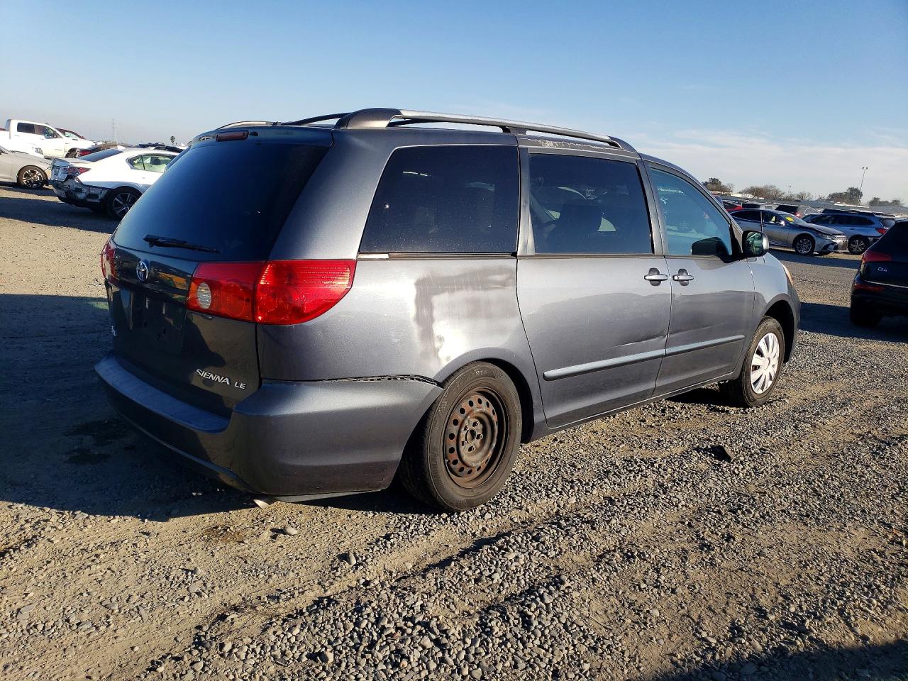 2008 TOYOTA SIENNA CE photo 5