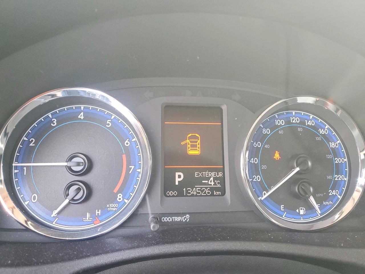 2018 TOYOTA COROLLA L photo 9