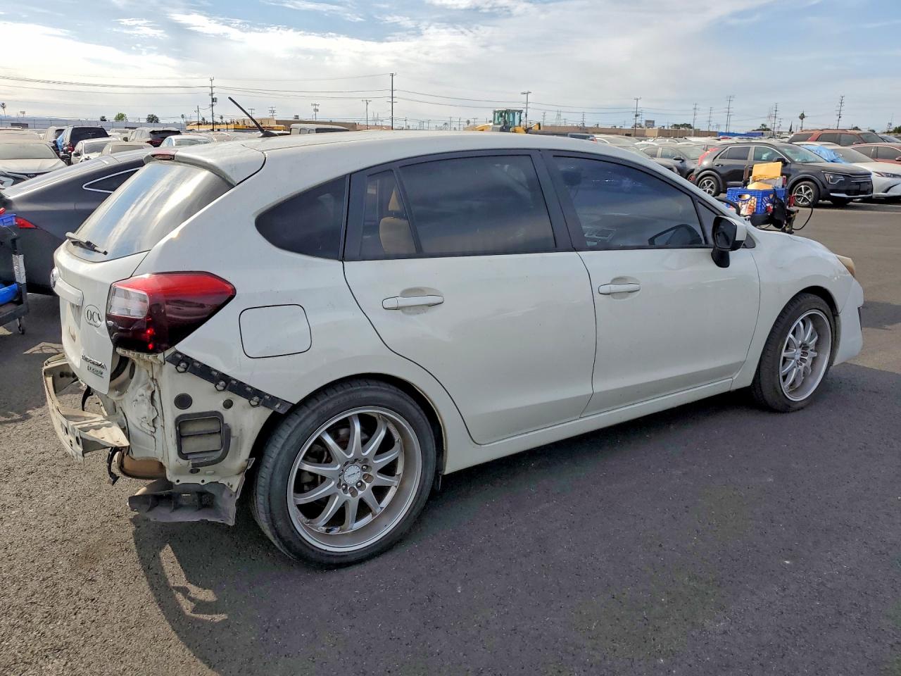 2016 SUBARU IMPREZA PREMIUM photo 5