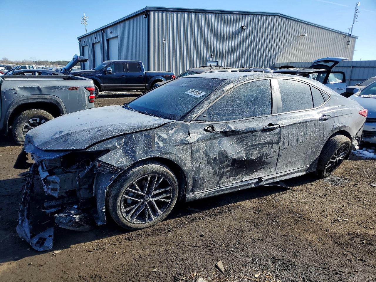 2025 TOYOTA CAMRY