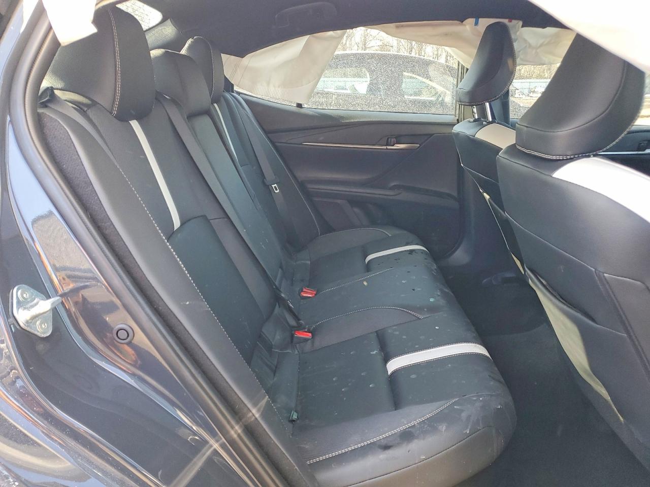 2025 TOYOTA CAMRY photo 10