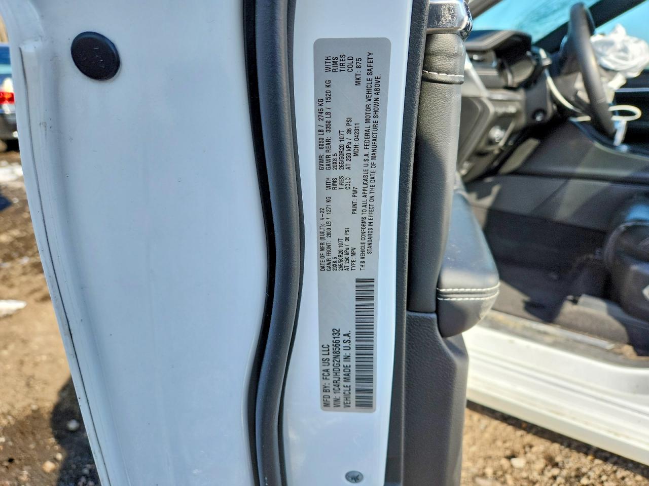 2022 JEEP GRAND CHEROKEE OVERLAND photo 37