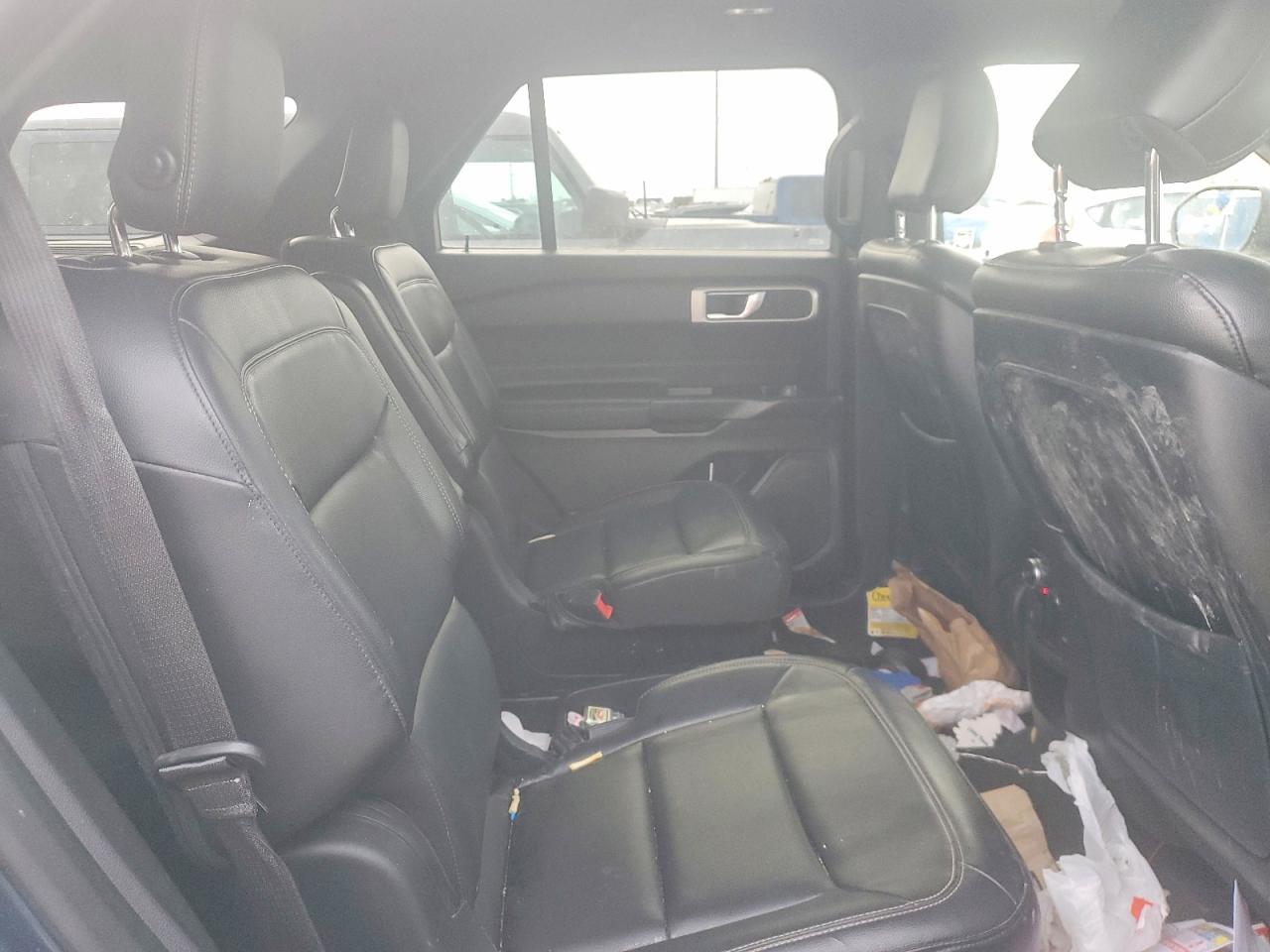 2020 FORD EXPLORER XLT photo 11