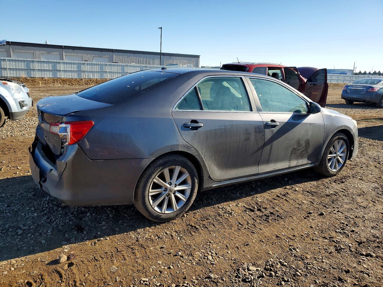 2013 TOYOTA CAMRY L photo 5