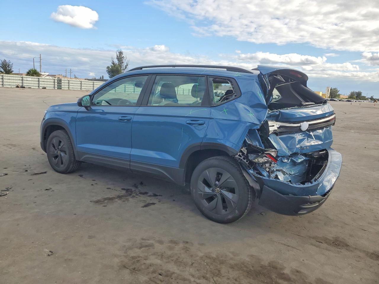 2025 VOLKSWAGEN TAOS S photo 3