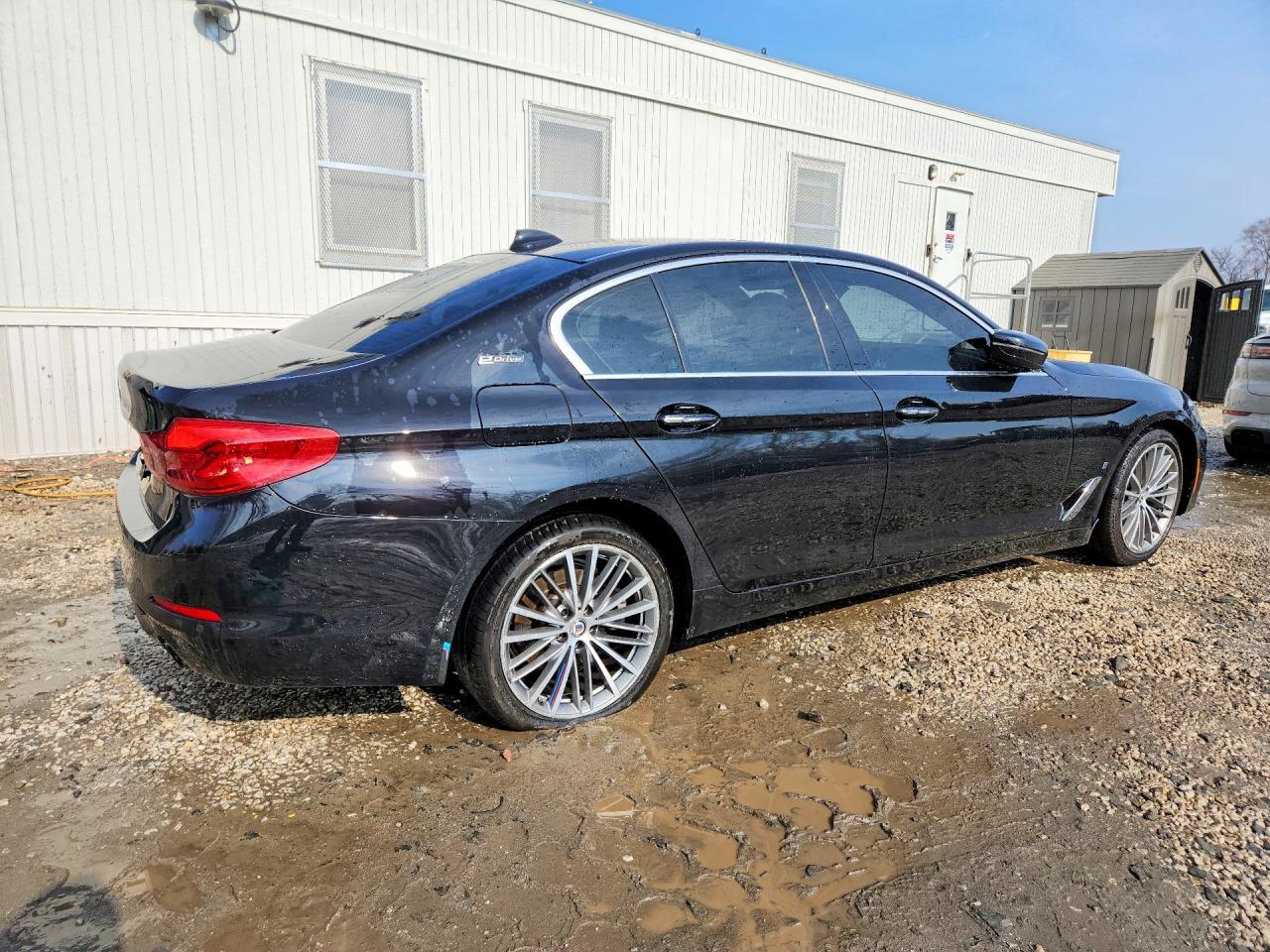2018 BMW 530E photo 3