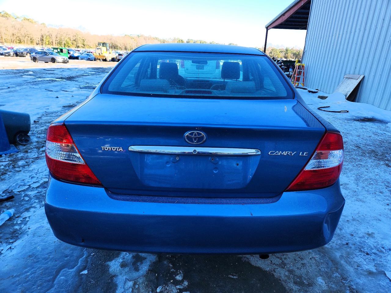 2004 TOYOTA CAMRY LE photo 6
