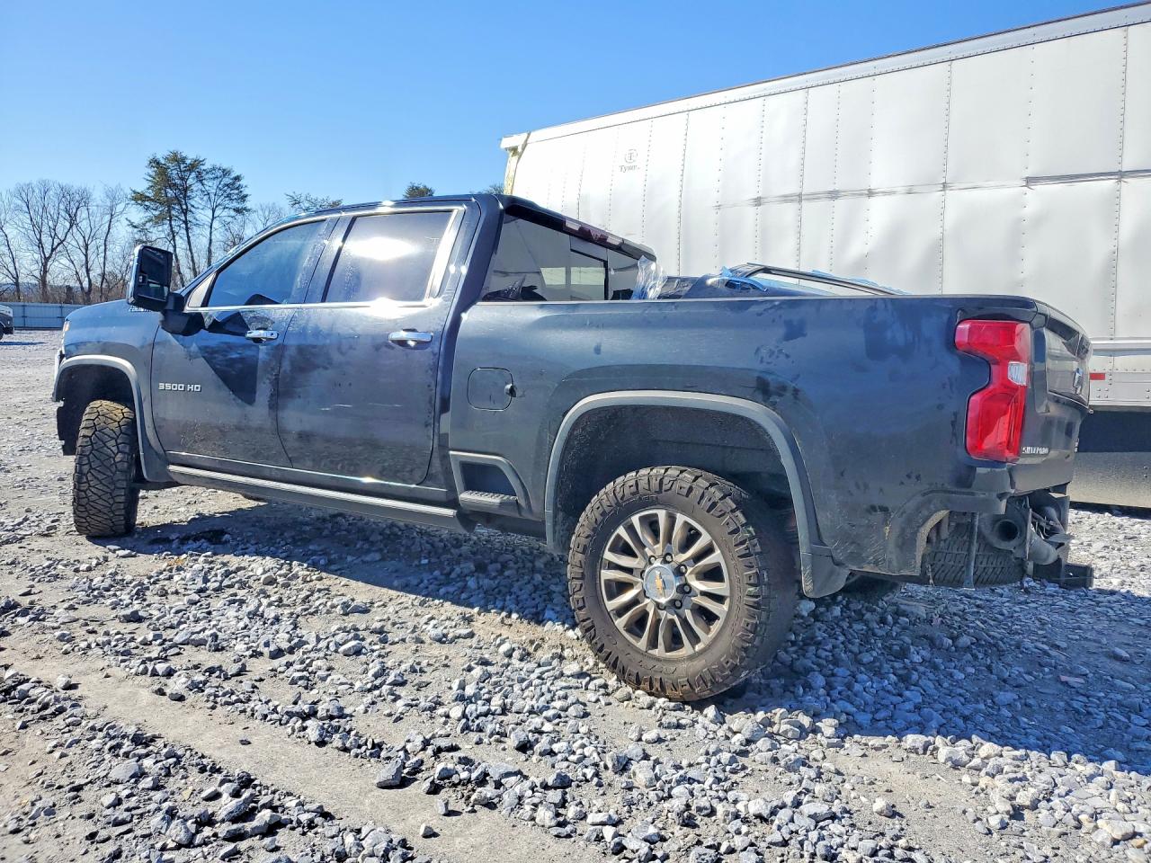 2023 CHEVROLET SILVERADO K3500 HIGH COUNTRY photo 2