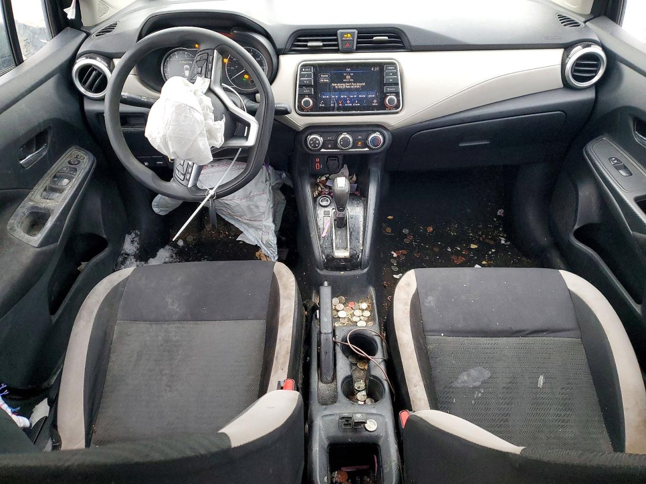 2021 NISSAN VERSA SV photo 22