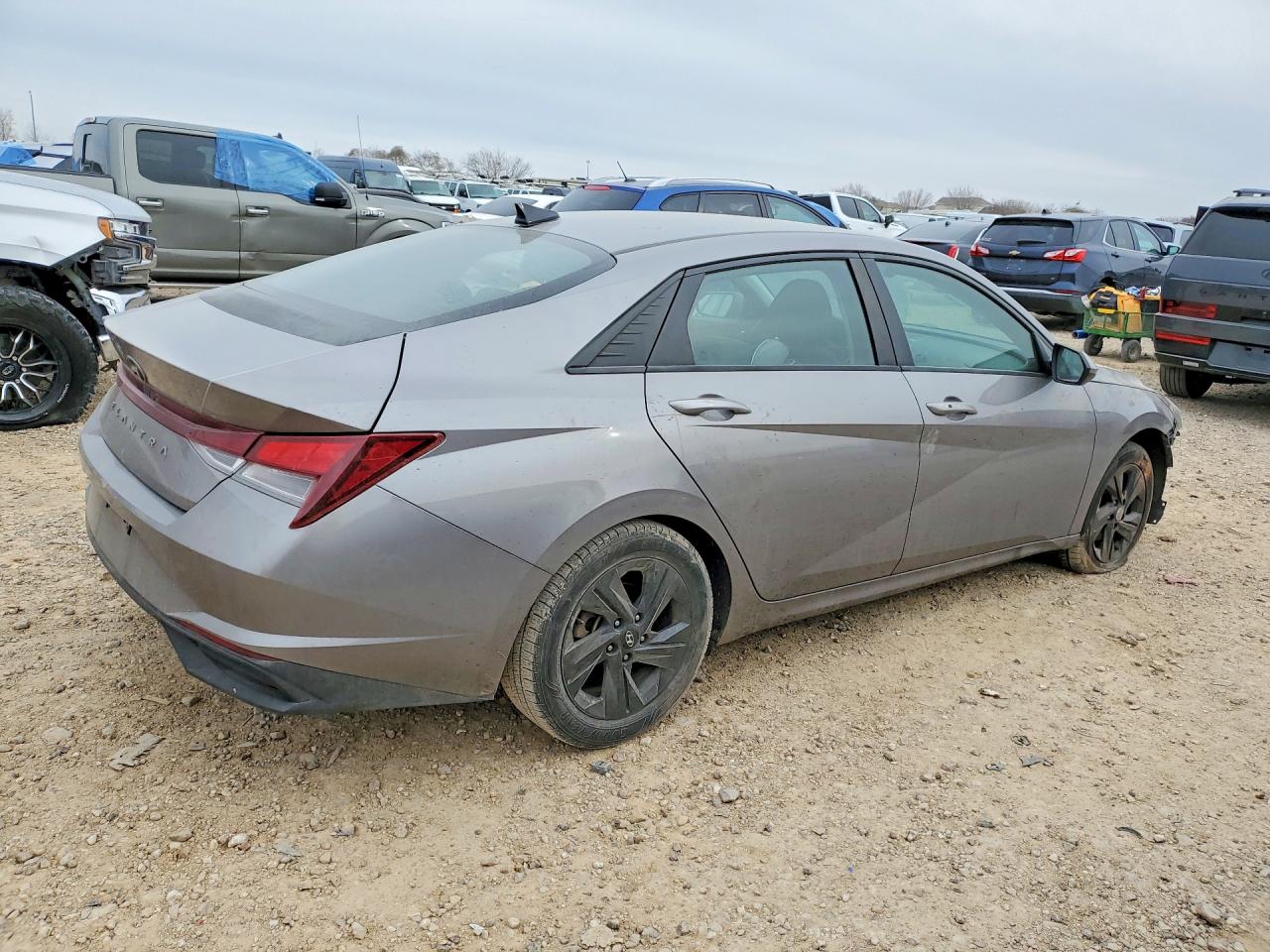 2021 HYUNDAI ELANTRA SEL photo 5