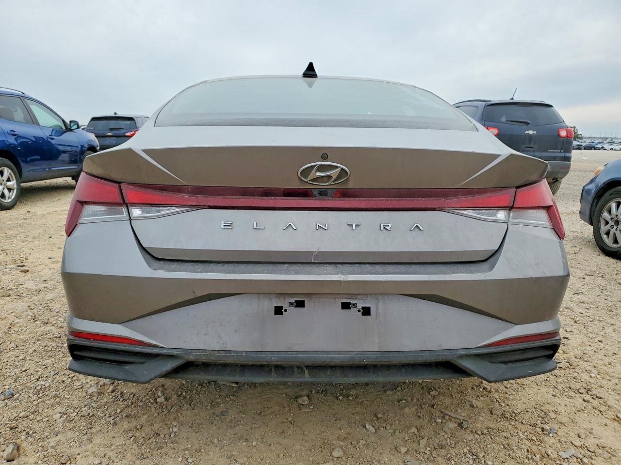 2021 HYUNDAI ELANTRA SEL photo 11