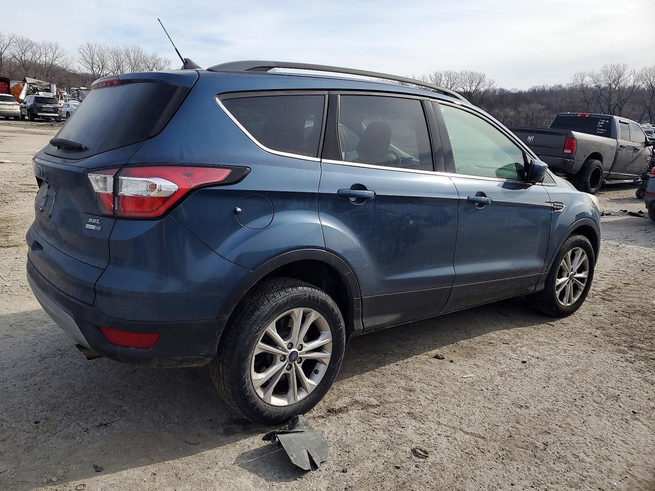 2018 FORD ESCAPE SEL photo 3
