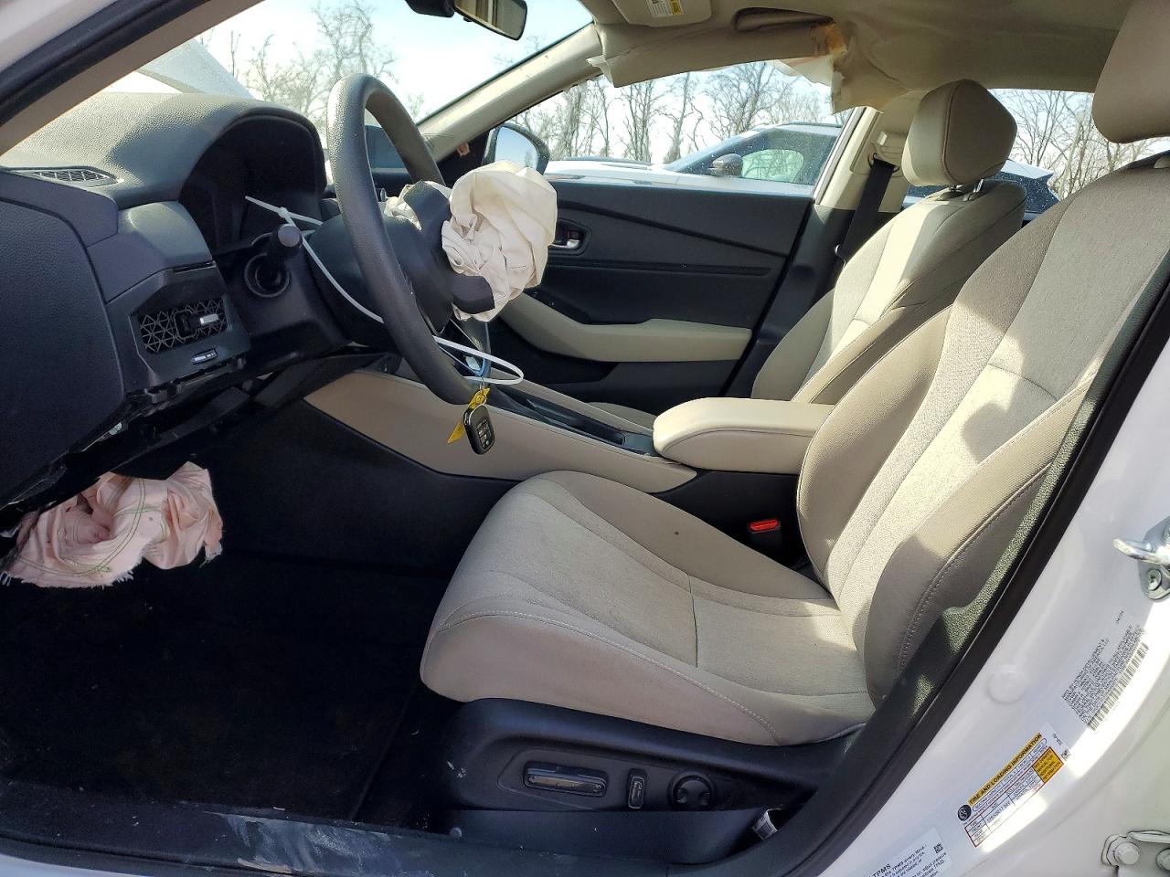 2024 HONDA ACCORD EX photo 7