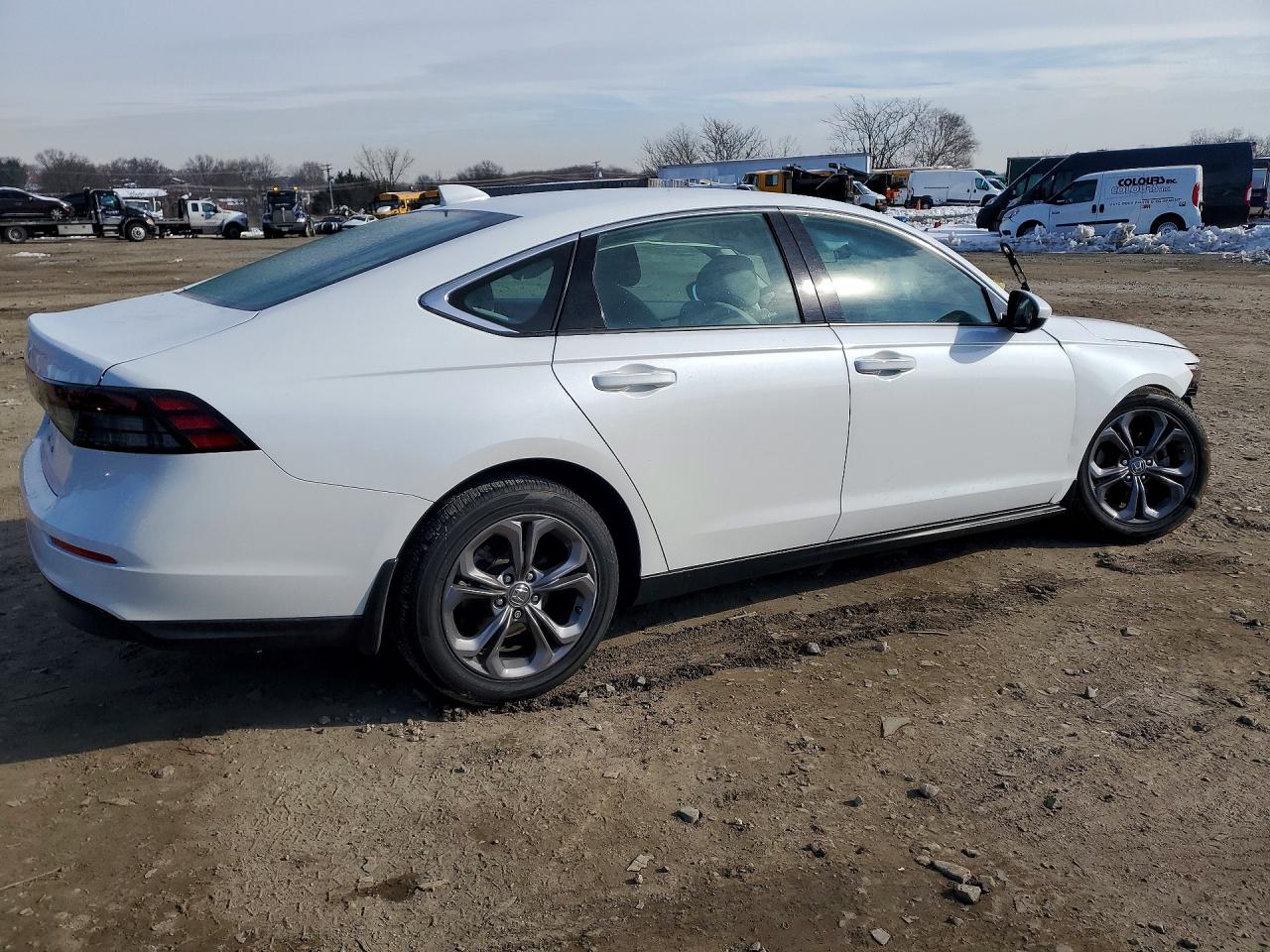 2024 HONDA ACCORD EX photo 3