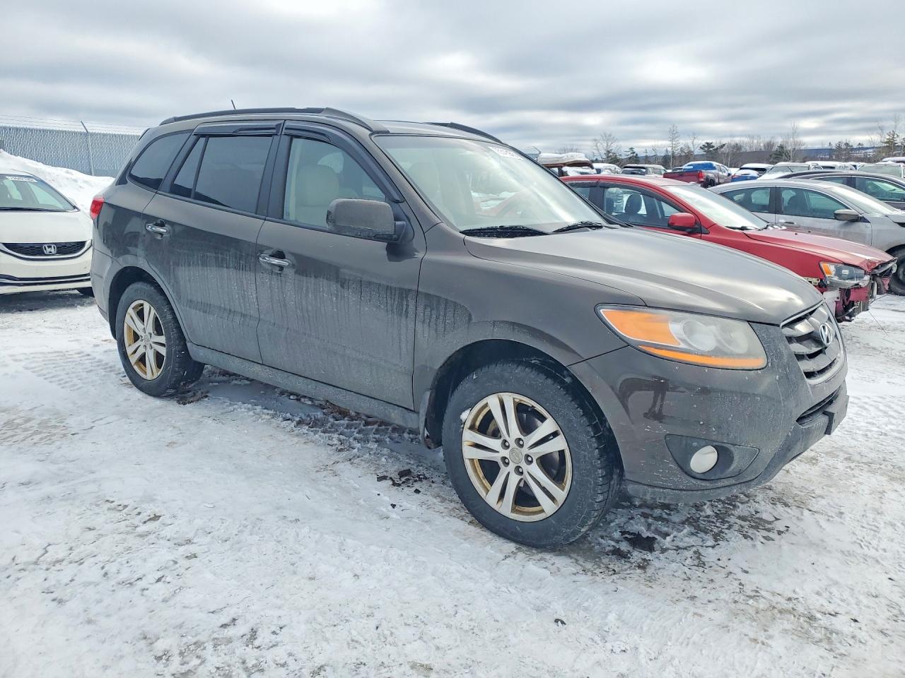 2011 HYUNDAI SANTA FE SE photo 4