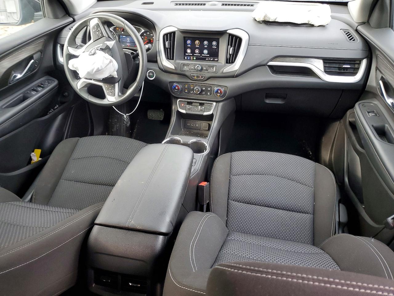 2024 GMC TERRAIN SLE photo 15