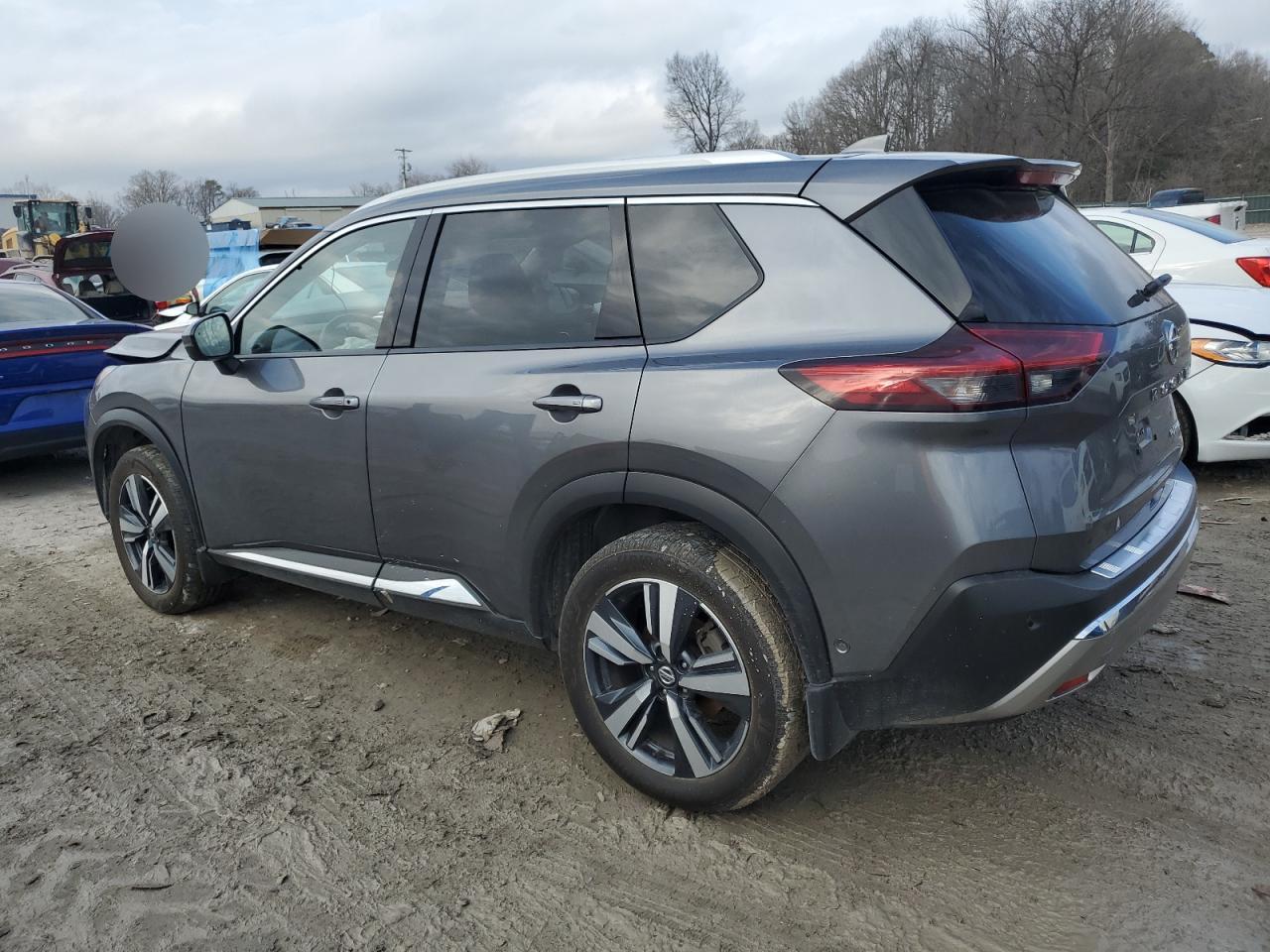 2021 NISSAN ROGUE PLATINUM photo 3