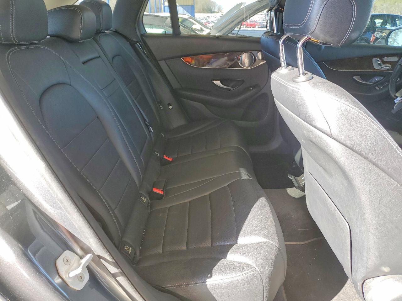 2016 MERCEDES-BENZ GLC 300 4MATIC photo 28