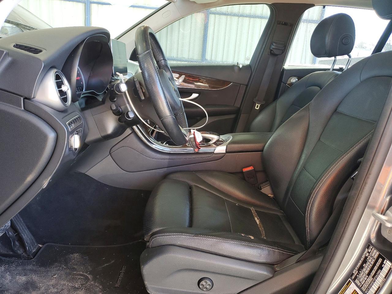 2016 MERCEDES-BENZ GLC 300 4MATIC photo 19