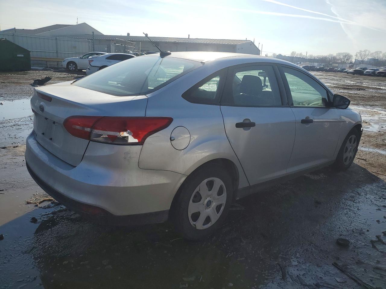 2017 FORD FOCUS S photo 3