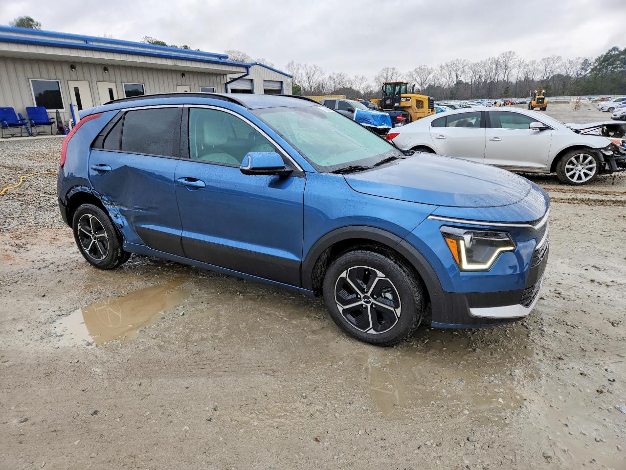 2025 KIA NIRO EX photo 4