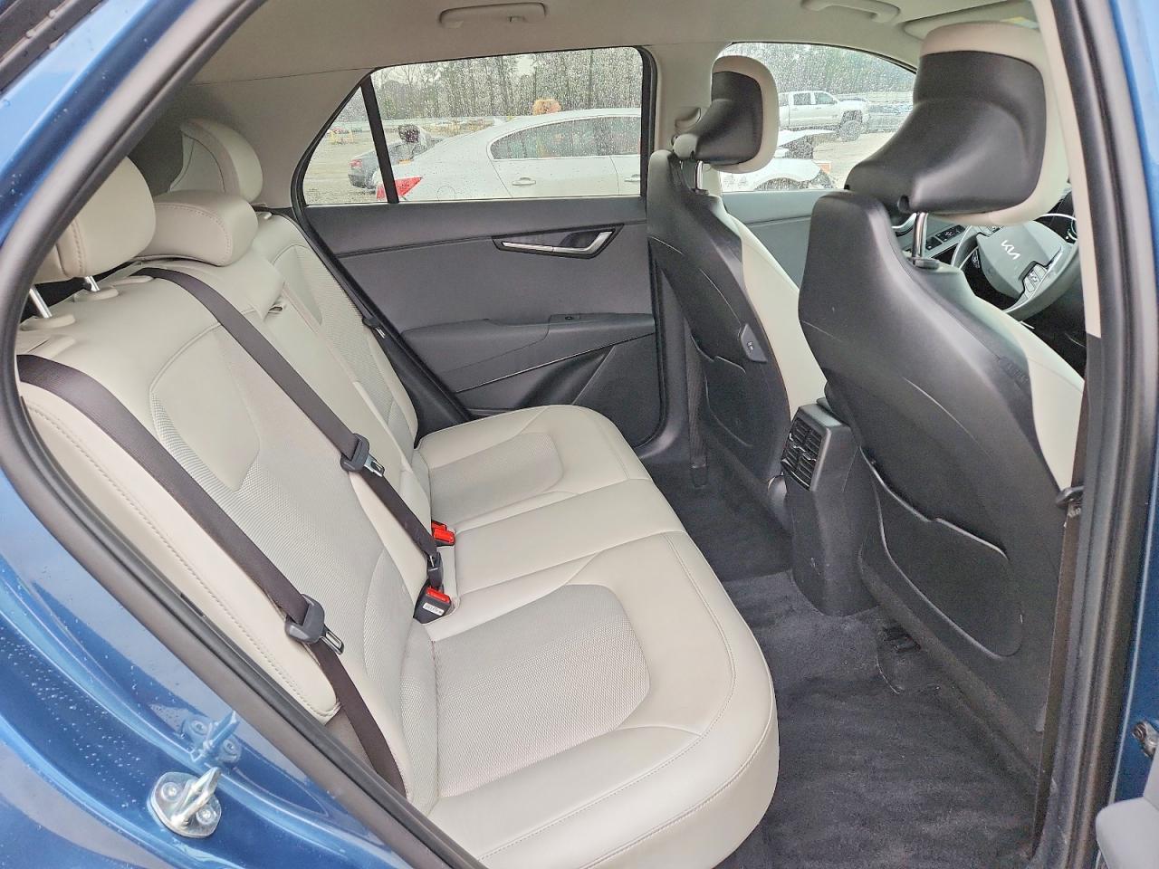 2025 KIA NIRO EX photo 10